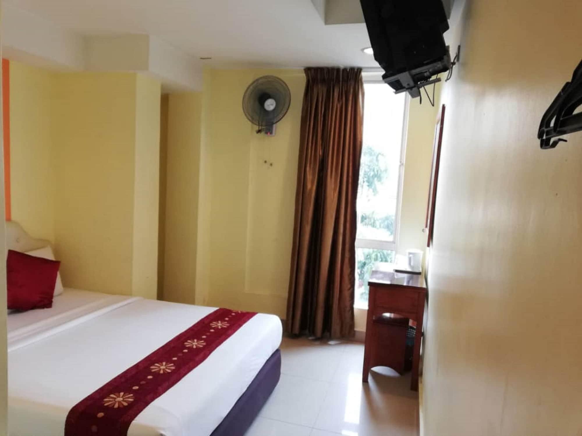 Hotel Sun Near Hospital Sungai Buloh 3*