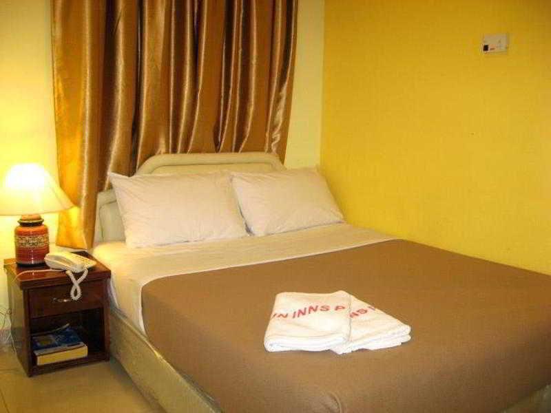 Sun Near Hospital Sungai Buloh Hotel 3*