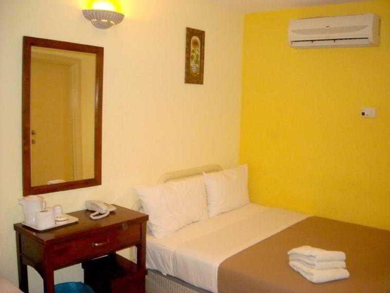 Hotel Sun Near Hospital Sungai Buloh 3*